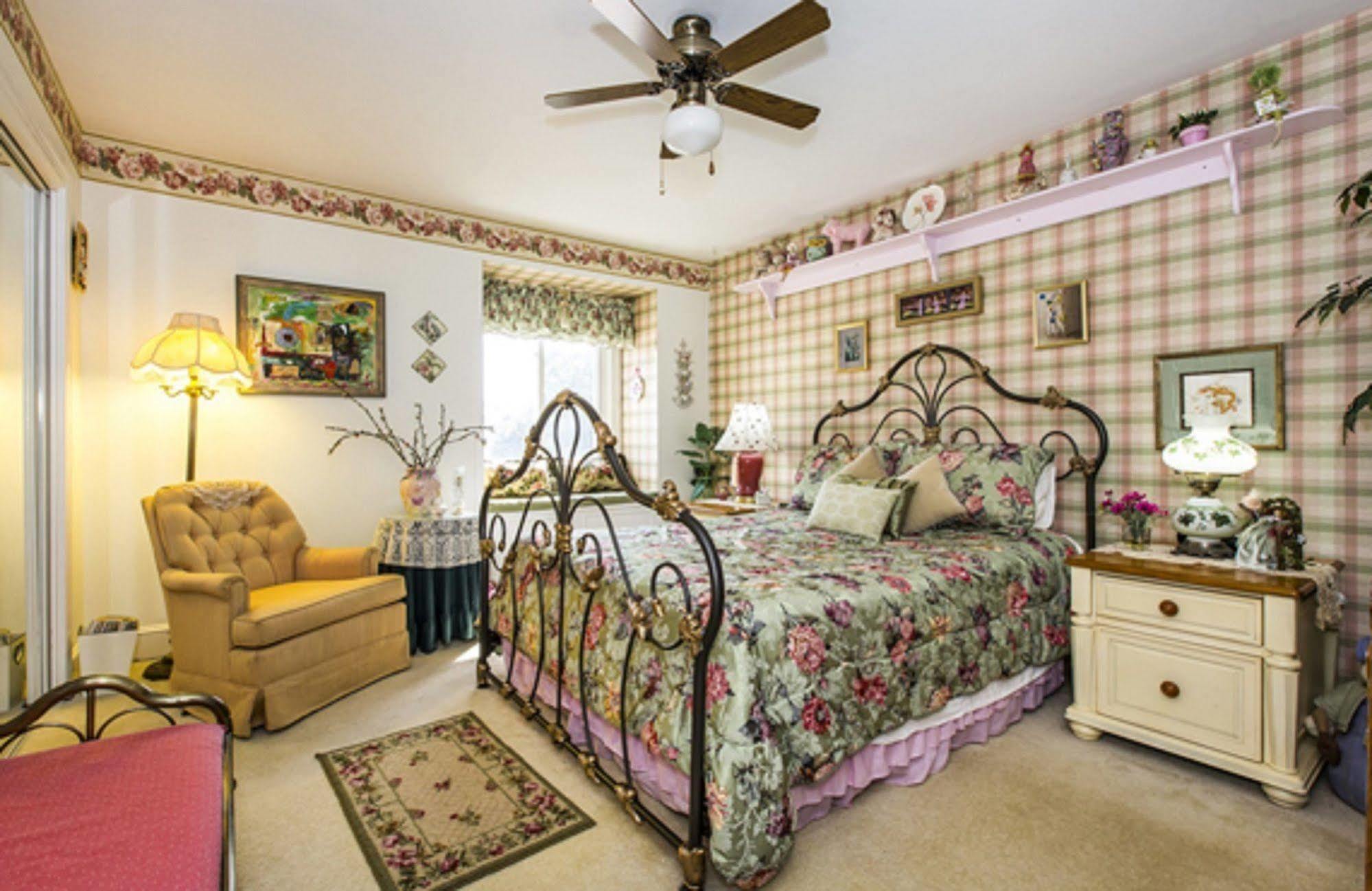 Matthews Manor Bed & Breakfast Eksteriør bilde